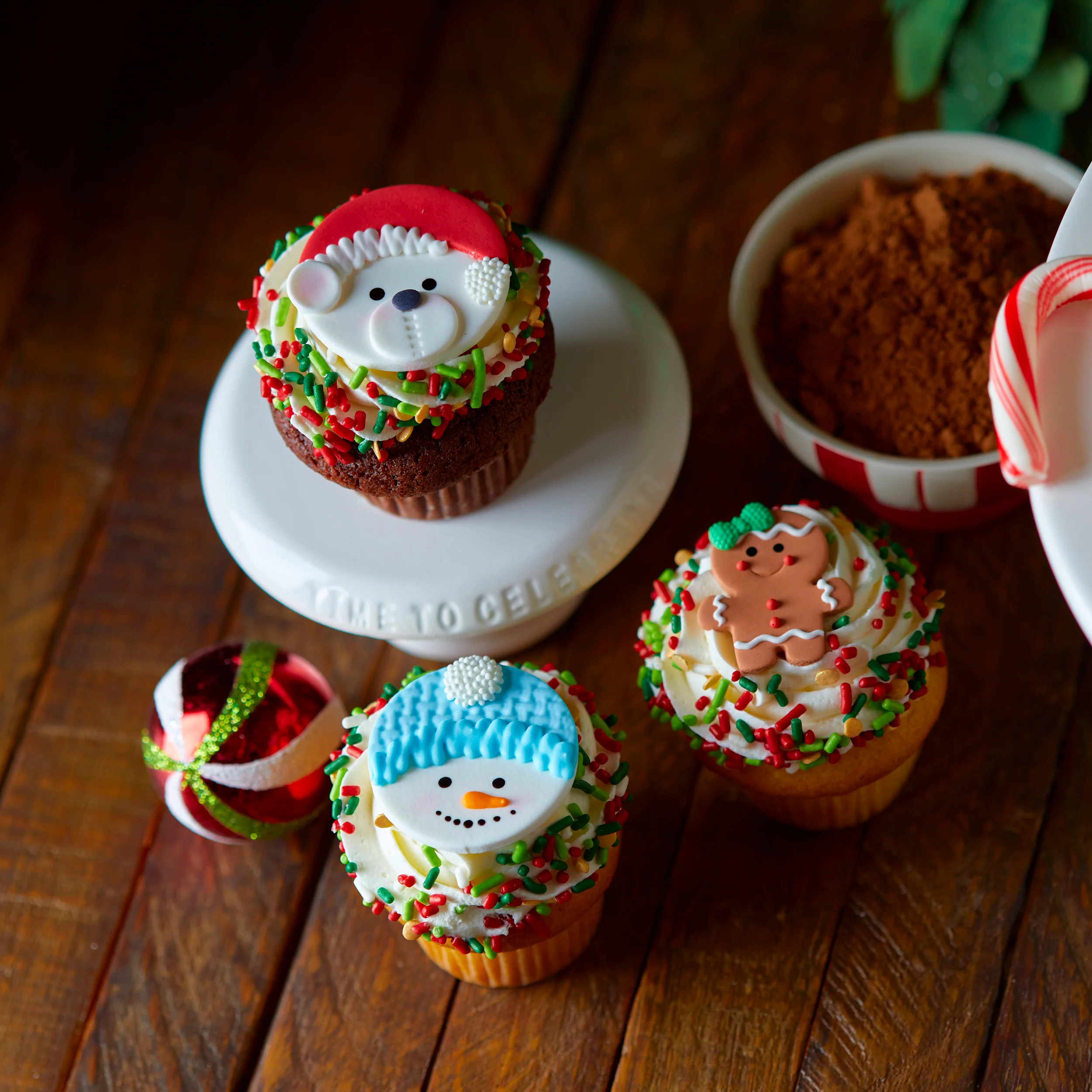 Vanilla Christmas Cupcake - Image 3